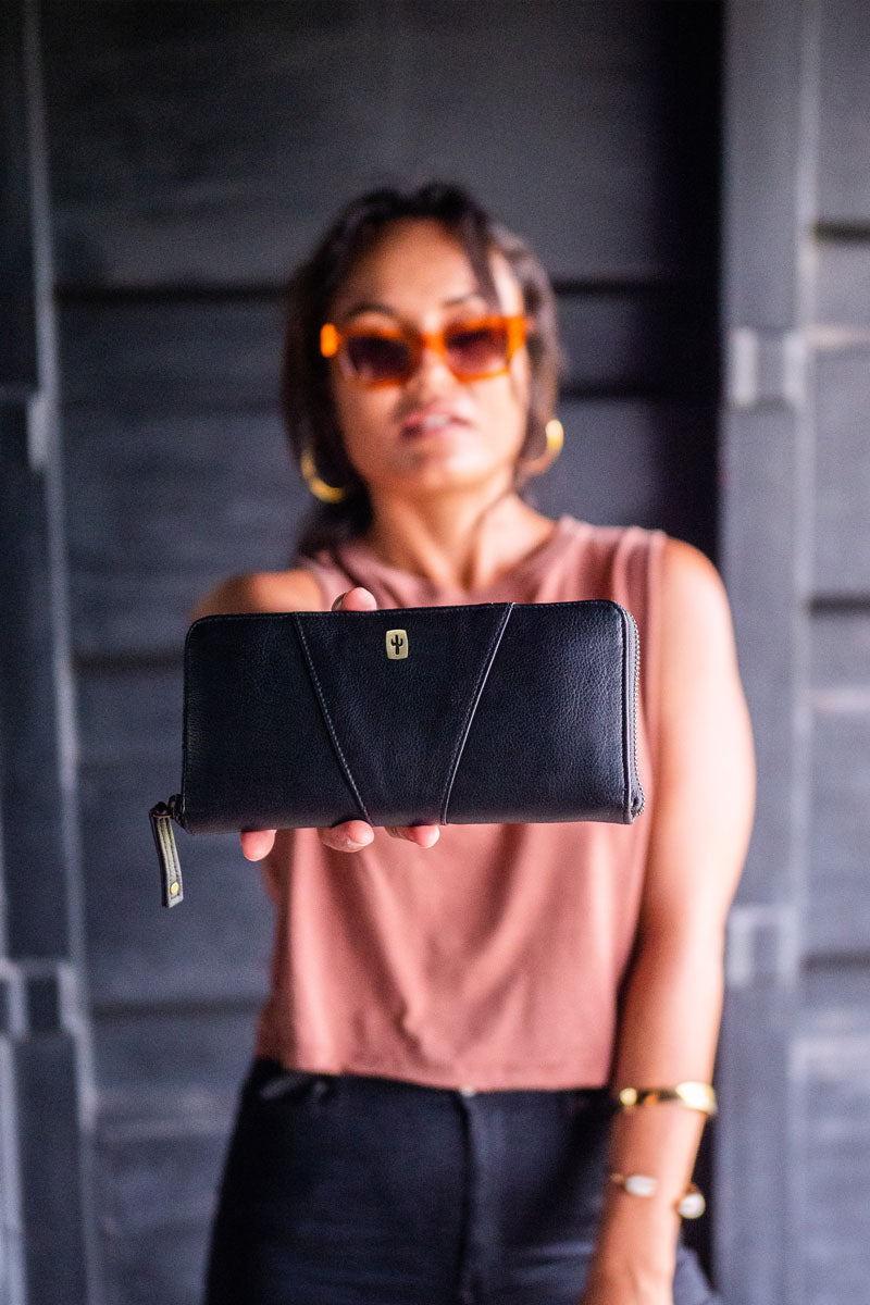 Angelou | Cactus Leather Night