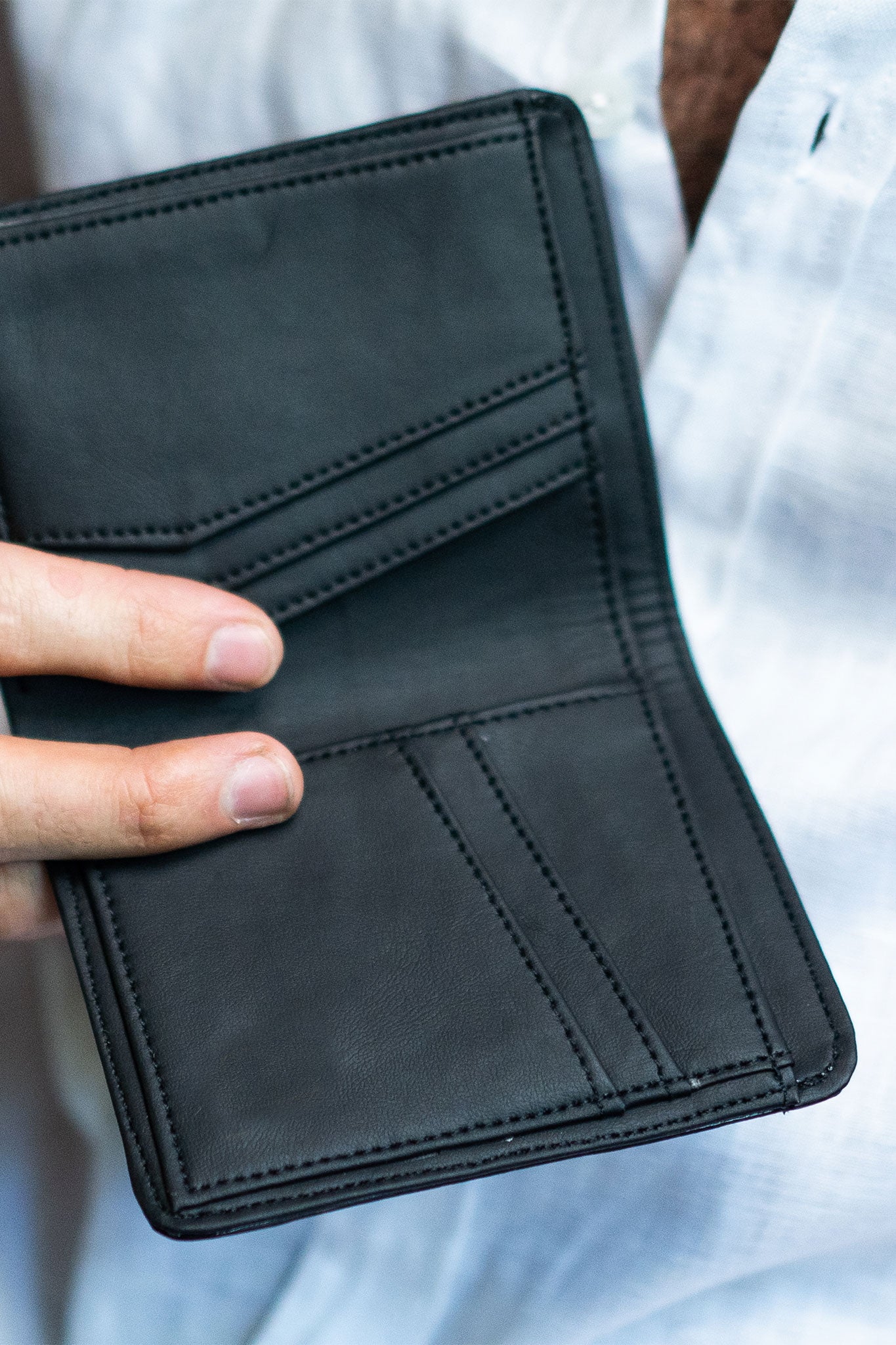 cactus leather wallet inside with 7 card pockets