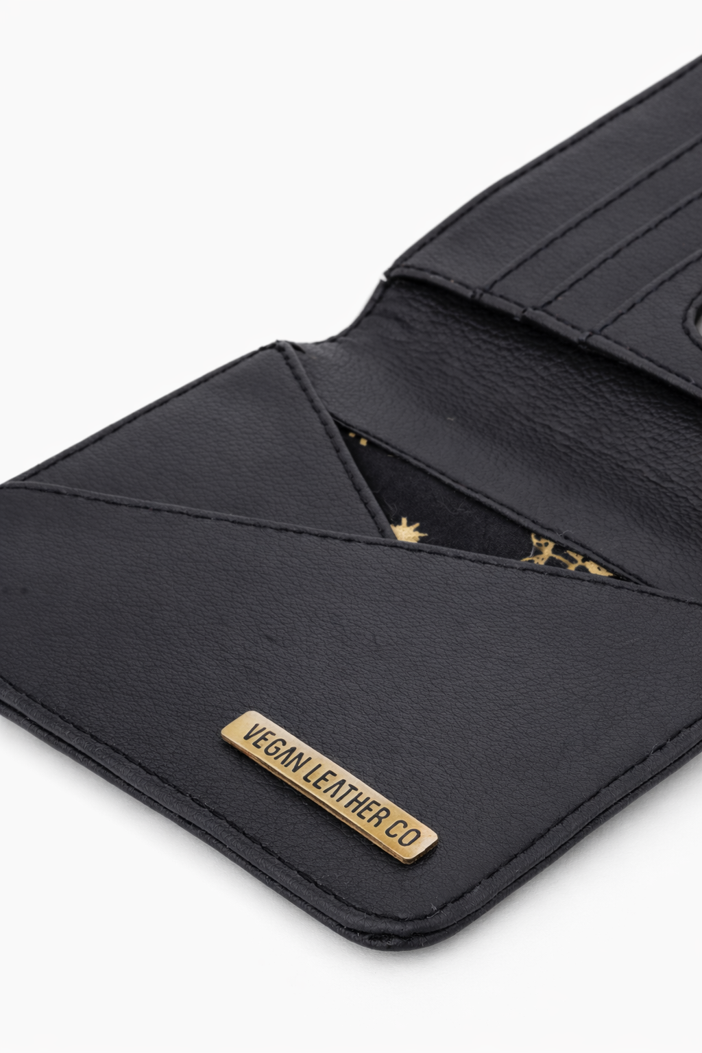 Vegan Womens wallet in black made from cactus leather, interior view