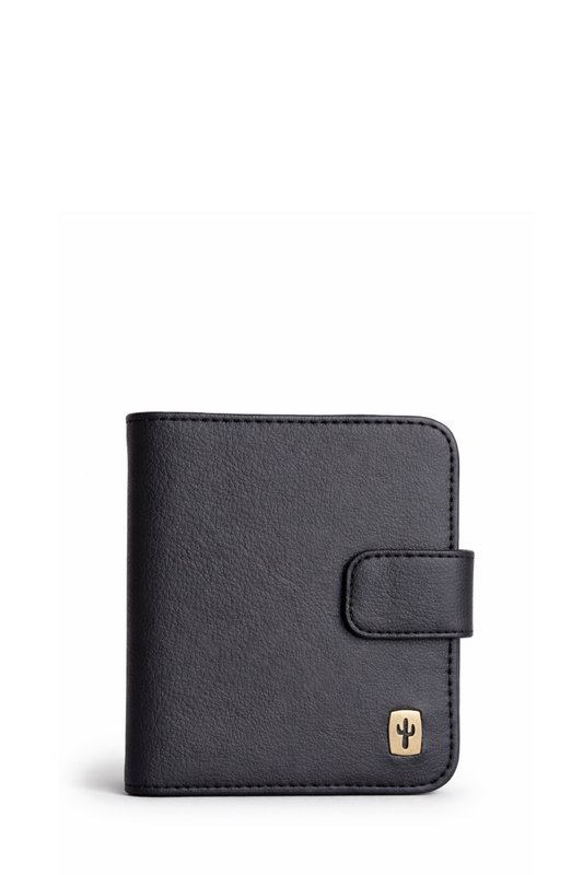 Vegan Womens wallet in black made from cactus leather